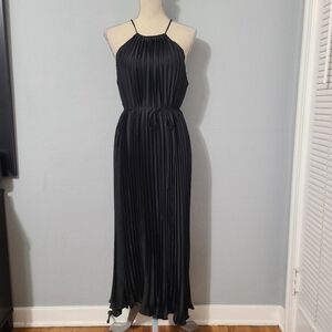 Banana Republic Black Halter Pleated Maxi Dress Size Med Petite NWT‎